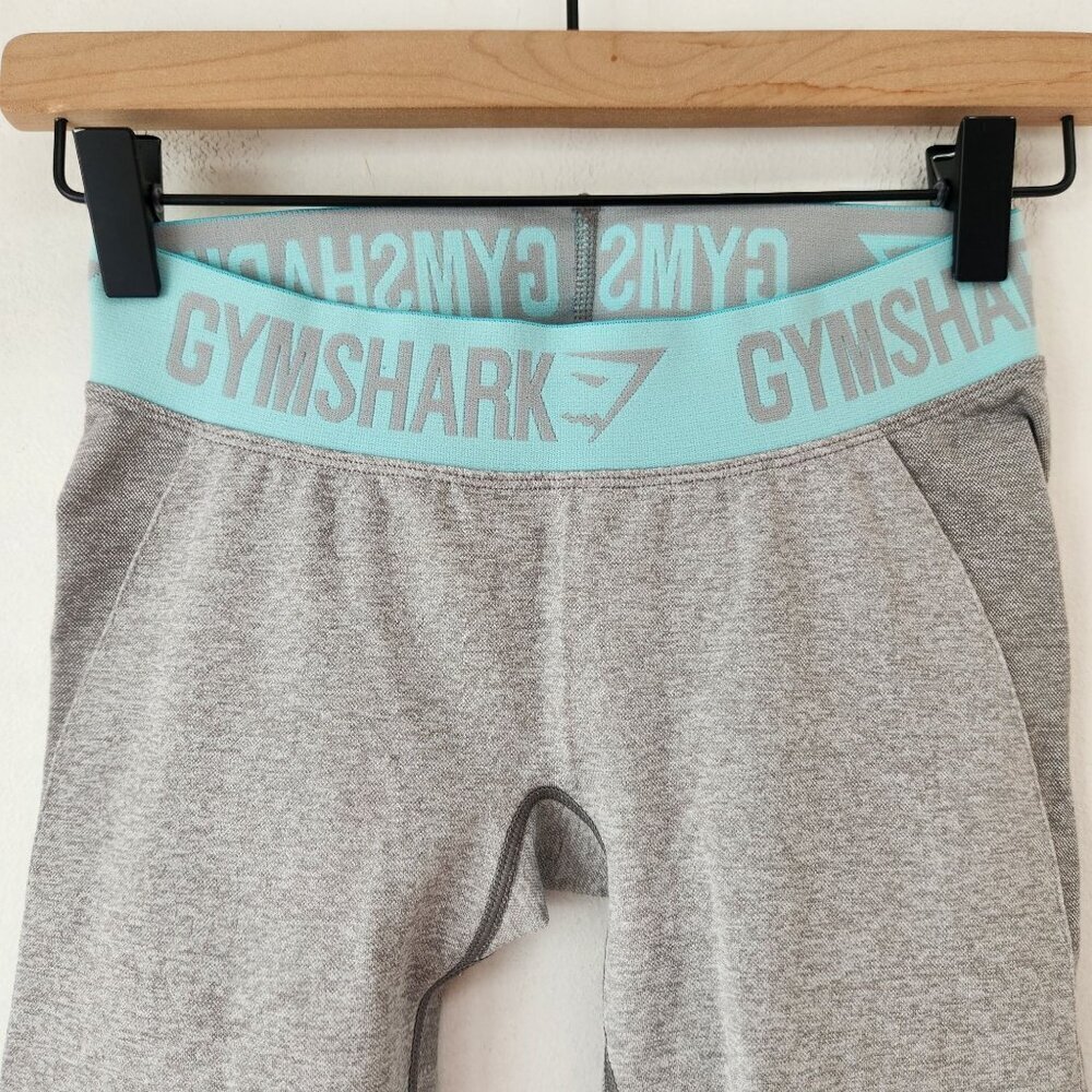 Gymshark Dry Moisture Management Grey Cropped Capri Leggings Seamless Tights S - Picture 3 of 6